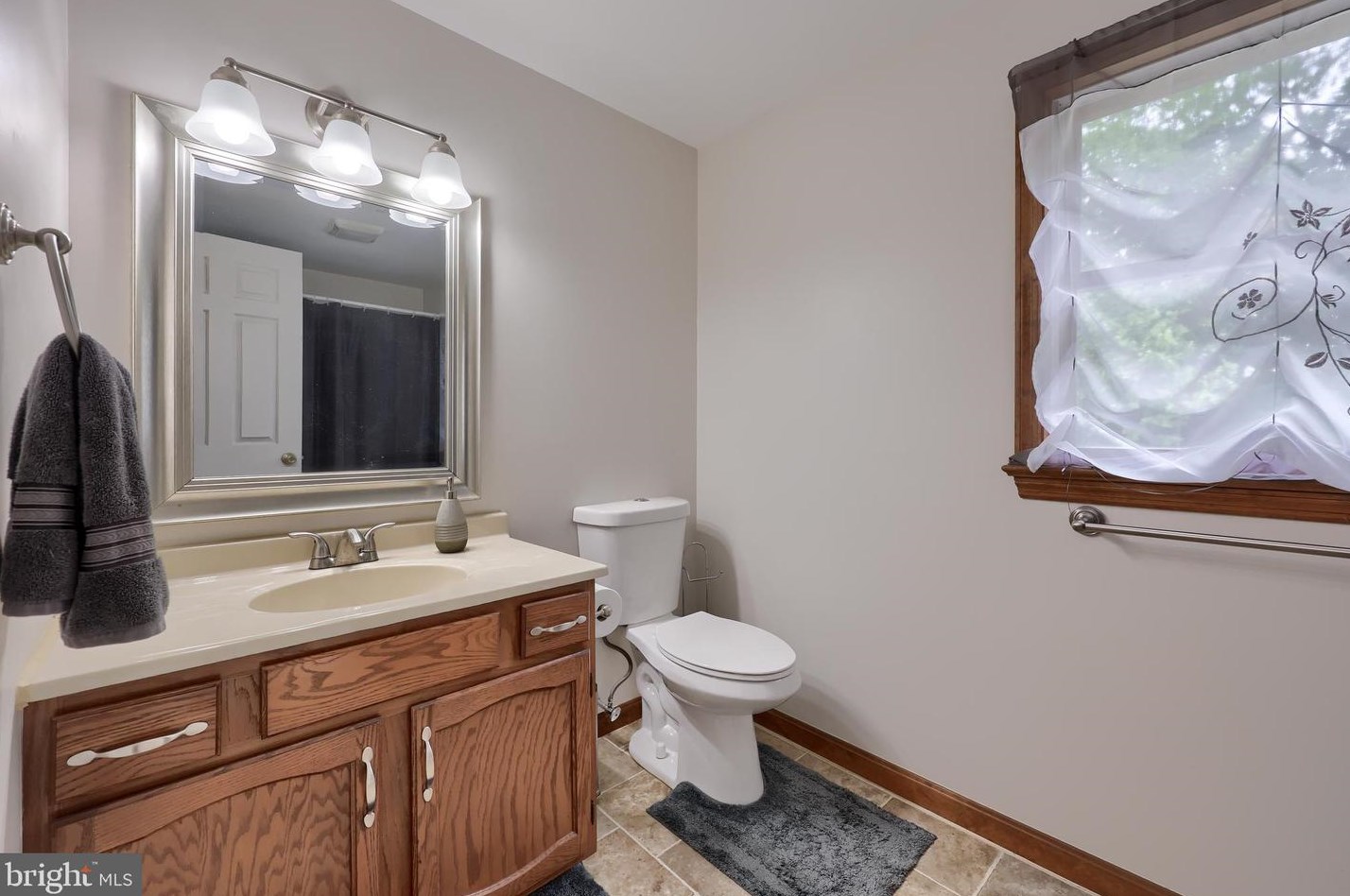 31 Riverside Ave, Lancaster PA  17602-3246 exterior