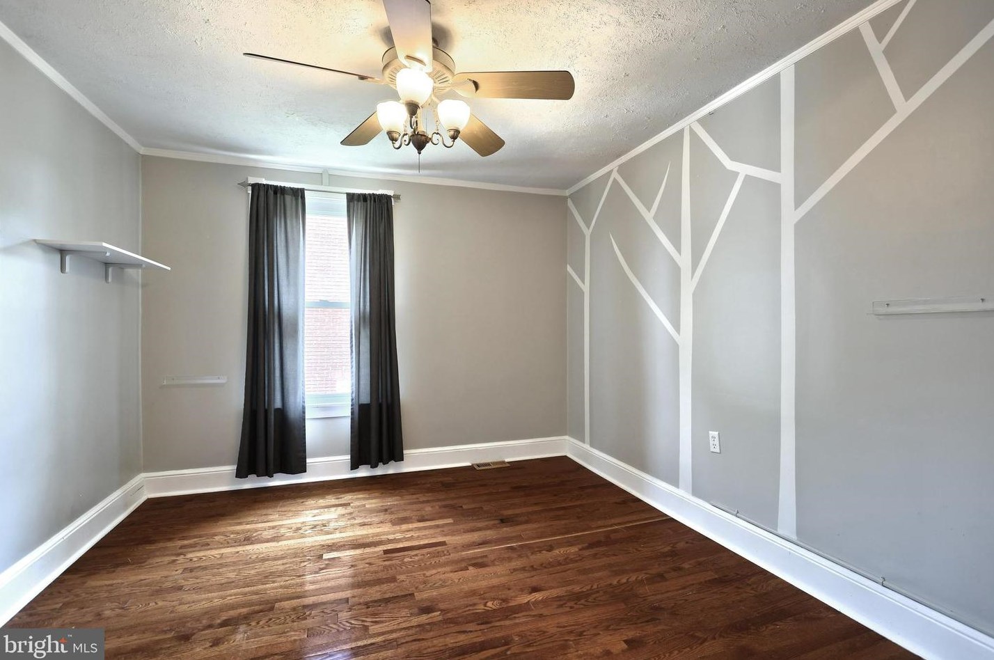 664 Wood St, Mount Joy PA  17552-2016 exterior