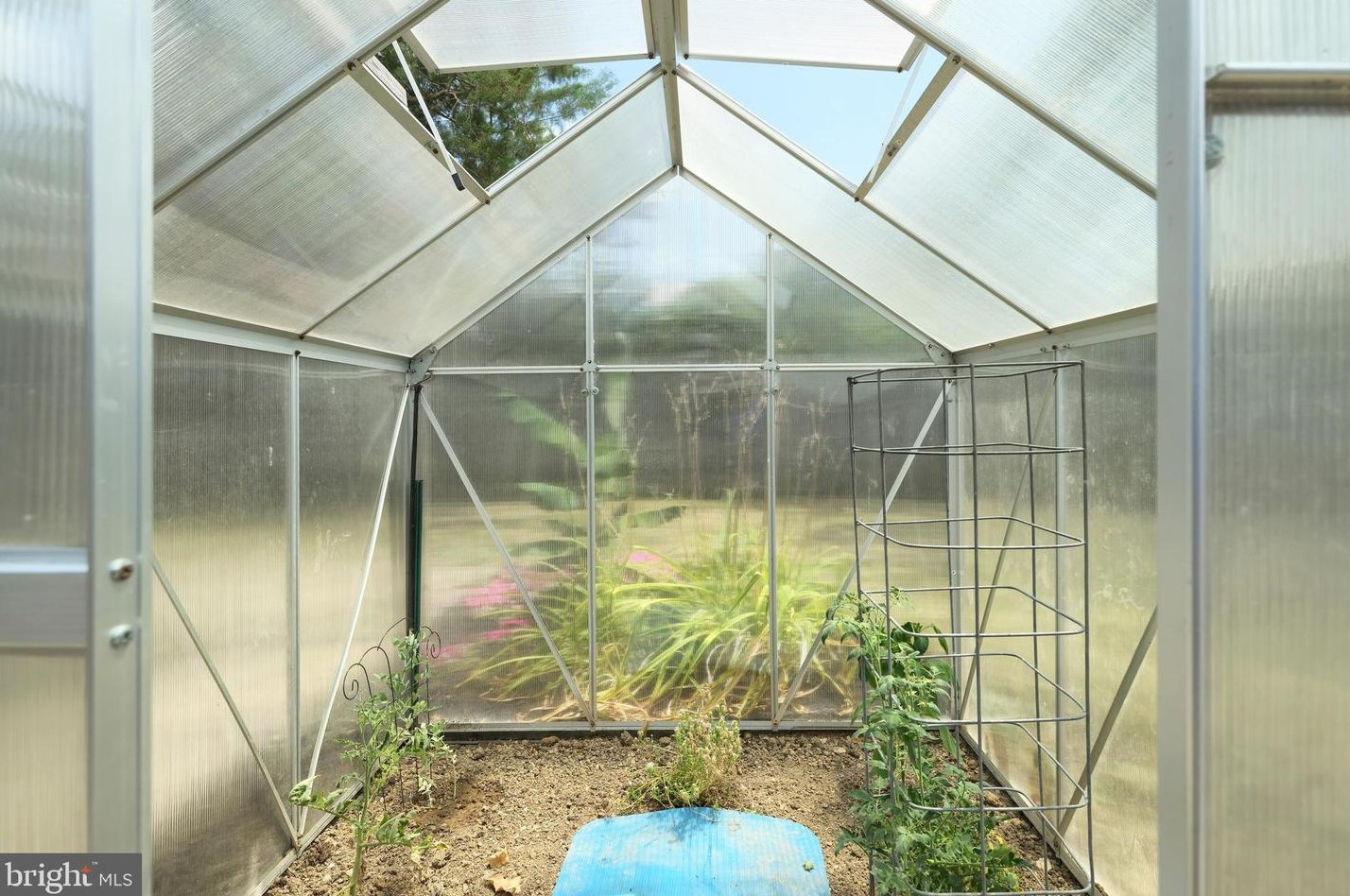 664 Wood St, Mount Joy PA  17552-2016 exterior