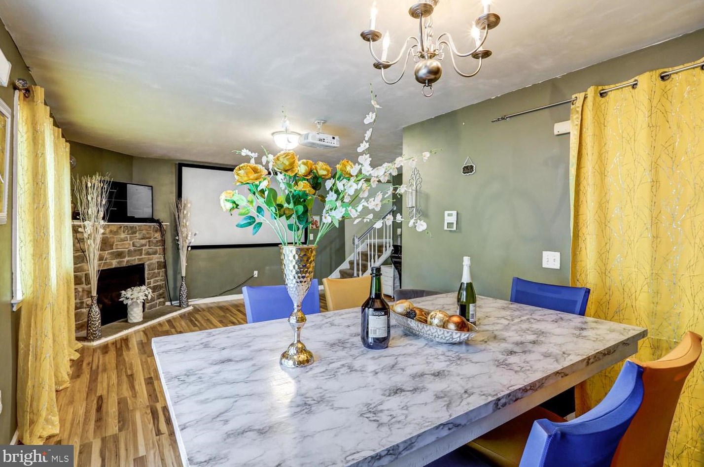 1080 Sterling Pl, Lancaster PA  17603-8837 exterior