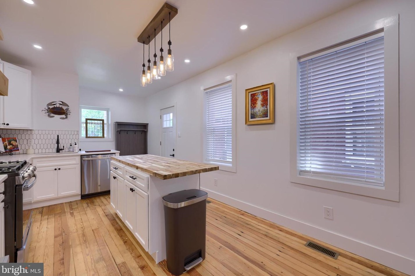 925 Orange St, Lancaster PA  17602-3213 exterior