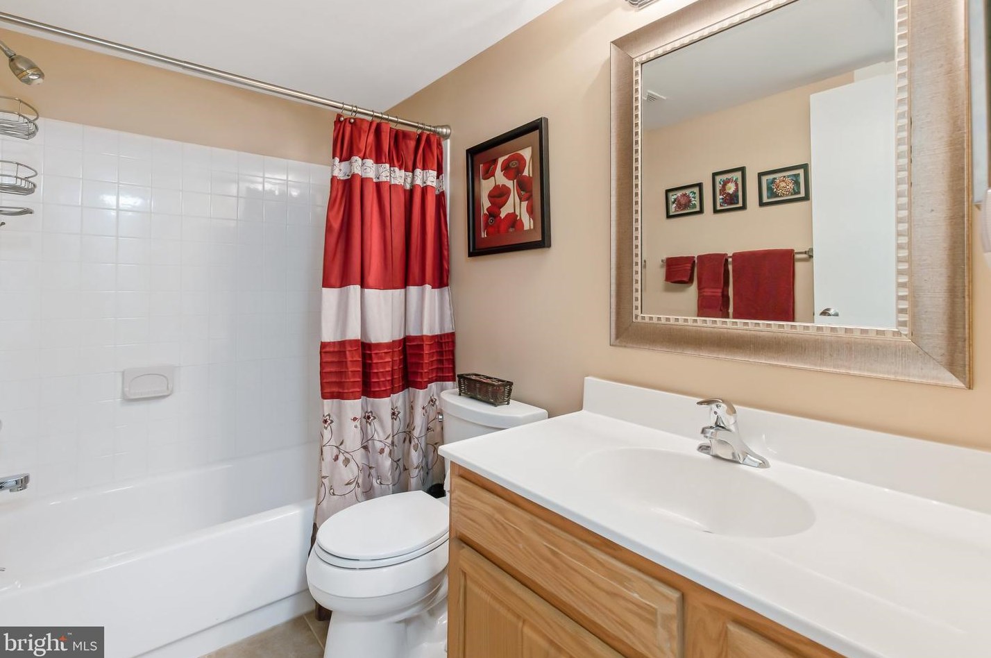 409 Valleybrook Dr, Lancaster PA  17601-4620 exterior