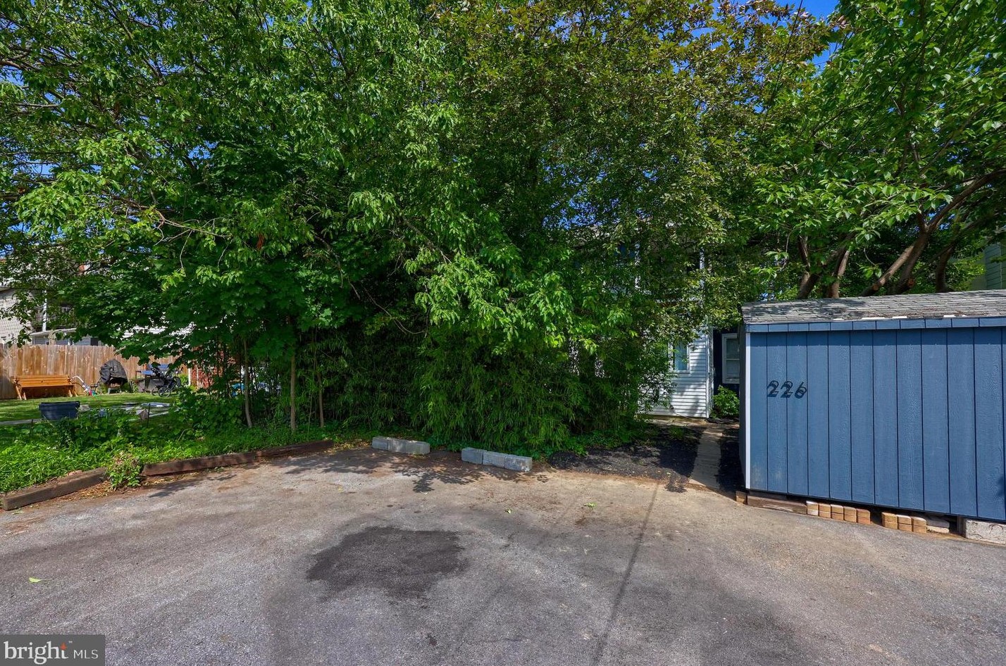 226 Duke St, Ephrata PA  17522-2030 exterior