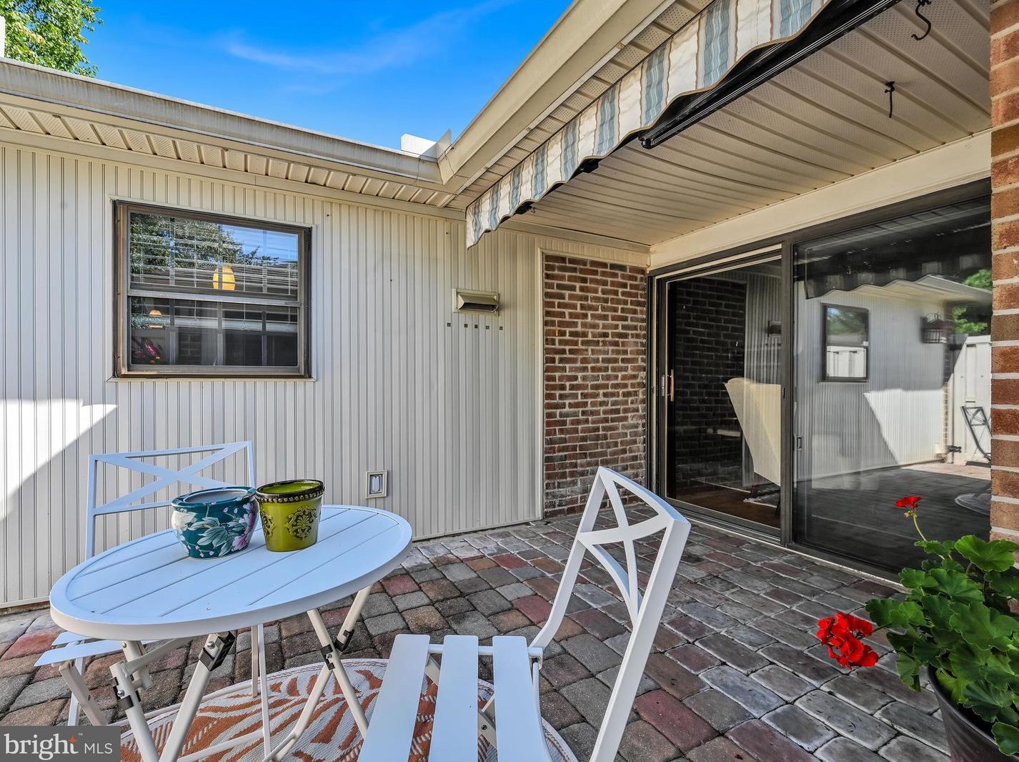 170 Valleybrook Dr, Lancaster PA  17601-4620 exterior