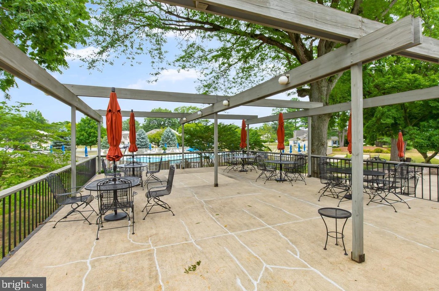 170 Valleybrook Dr, Lancaster PA  17601-4620 exterior