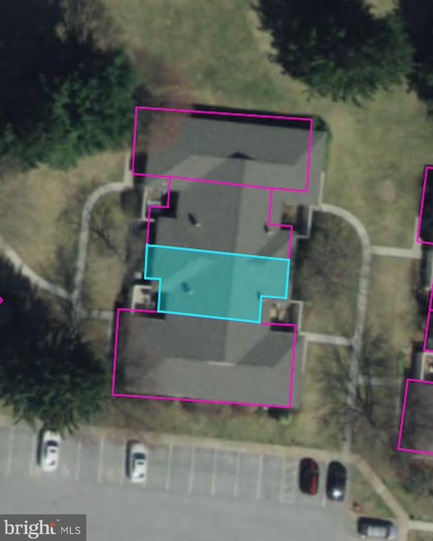 170 Valleybrook Dr, Lancaster PA  17601-4620 exterior