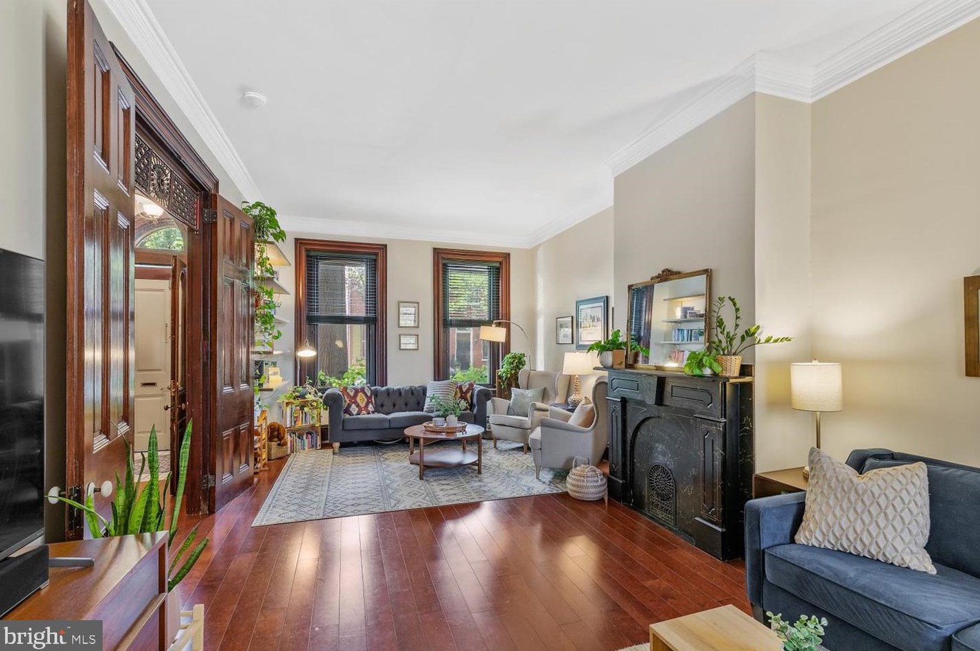 19 Shippen St, Lancaster PA 17602-2966 exterior