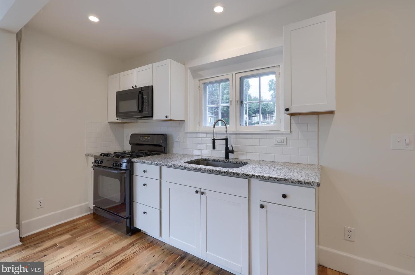 302 Market St, Marietta PA 17547-1605 exterior