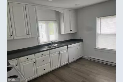 144 W Conestoga Street, New Holland, PA 17557 - Photo 7