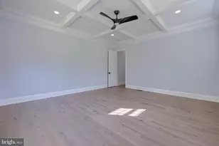 421 Southampton Dr, Lititz, PA 17543 - Photo 35