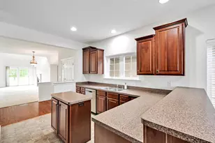 660 Woodfield Dr, Lititz, PA 17543 - Photo 11