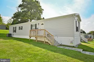 3 Ponderosa Ln, New Providence, PA 17560 - Photo 1