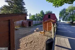 2596 Old Philadelphia, Bird in Hand, PA 17505 - Photo 31