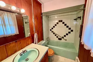 2460 Honeysuckle Ln, Lancaster, PA 17603 - Photo 19