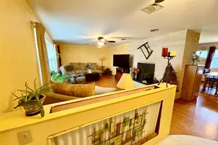 2460 Honeysuckle Ln, Lancaster, PA 17603 - Photo 5