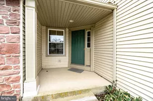 117 Hawk Valley Ln, Denver, PA 17517 - Photo 3