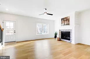 218 Parkside Pl, Lancaster, PA 17602 - Photo 9