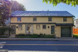 2 S Charlotte St, Manheim, PA 17545 - Photo 7