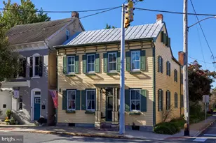 2 S Charlotte St, Manheim, PA 17545 - Photo 1
