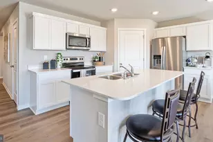 118 Erica Ln, Columbia, PA 17512 - Photo 3