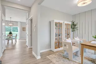 119 Erica Ln, Columbia, PA 17512 - Photo 3