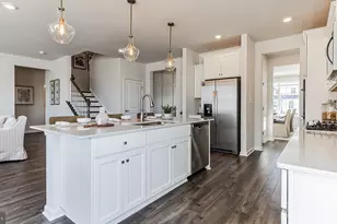 121 Erica Ln, Columbia, PA 17512 - Photo 5