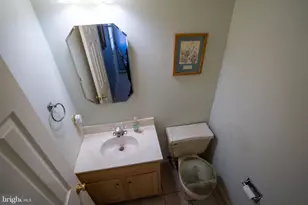 210 Rocklawn Ln, Lancaster, PA 17601 - Photo 17