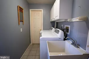 210 Rocklawn Ln, Lancaster, PA 17601 - Photo 19