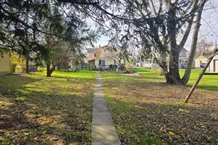 25 S 2nd St, Bainbridge, PA 17502 - Photo 27