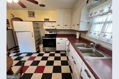 327 W Ferdinand Street, Manheim, PA 17545 - Photo 9