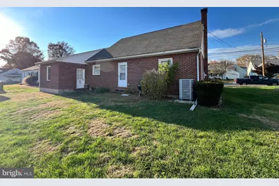 327 W Ferdinand Street, Manheim, PA 17545 - Photo 5