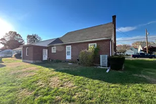 327 W Ferdinand St, Manheim, PA 17545 - Photo 5