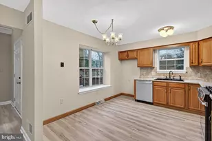 213 Pine Bridge Ln, Lancaster, PA 17603 - Photo 7