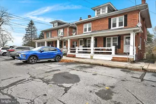 341 W Donegal St, Mount Joy, PA 17552 - Photo 3