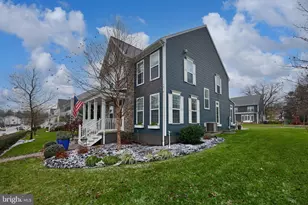 1118 Edgemoor Ct, Lancaster, PA 17601 - Photo 3