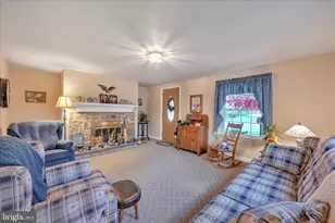 223 Lemon St, Elizabethtown, PA 17022 - Photo 9