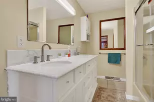 2210 Berkshire Rd, Lancaster, PA 17603 - Photo 35