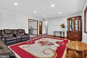 2210 Berkshire Rd, Lancaster, PA 17603 - Photo 25