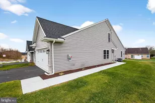 123 Hillard Field, Lancaster, PA 17603 - Photo 5