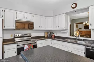 3116 Cornerstone Dr, Lancaster, PA 17603 - Photo 9