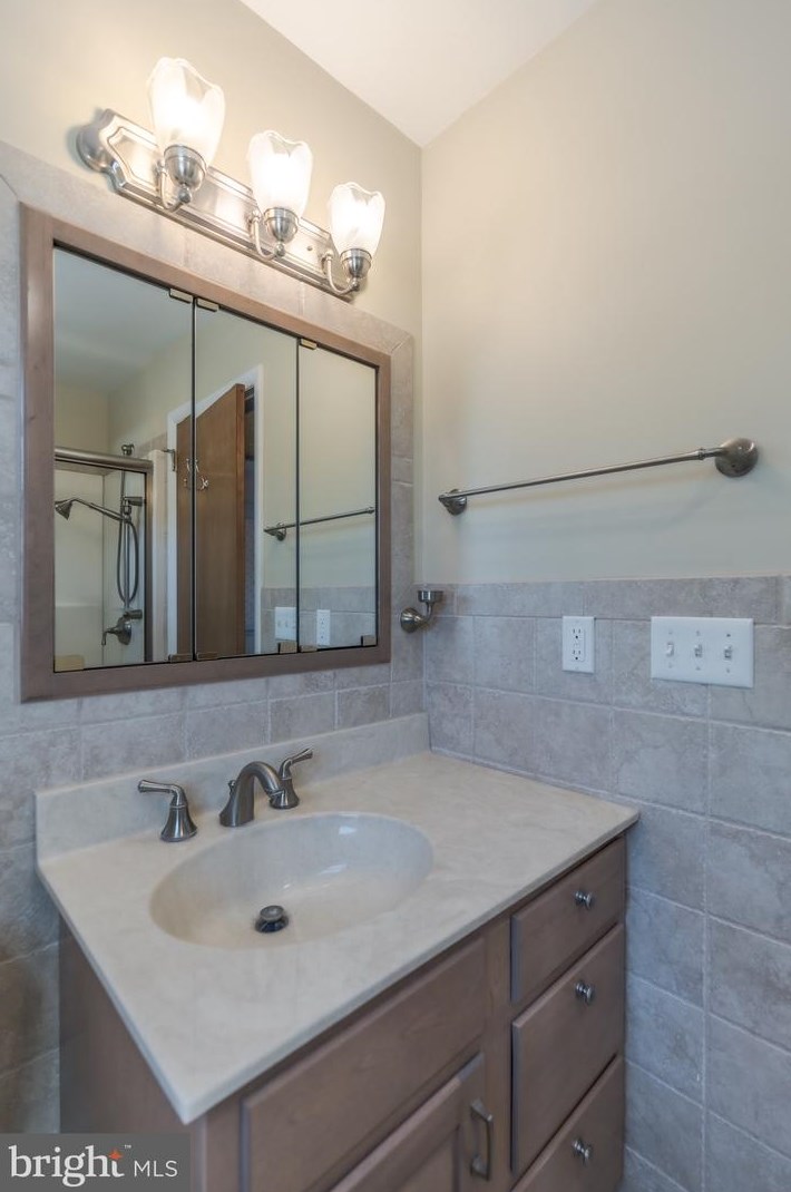 1620 Wood St, Emmaus PA  18049-3322 exterior