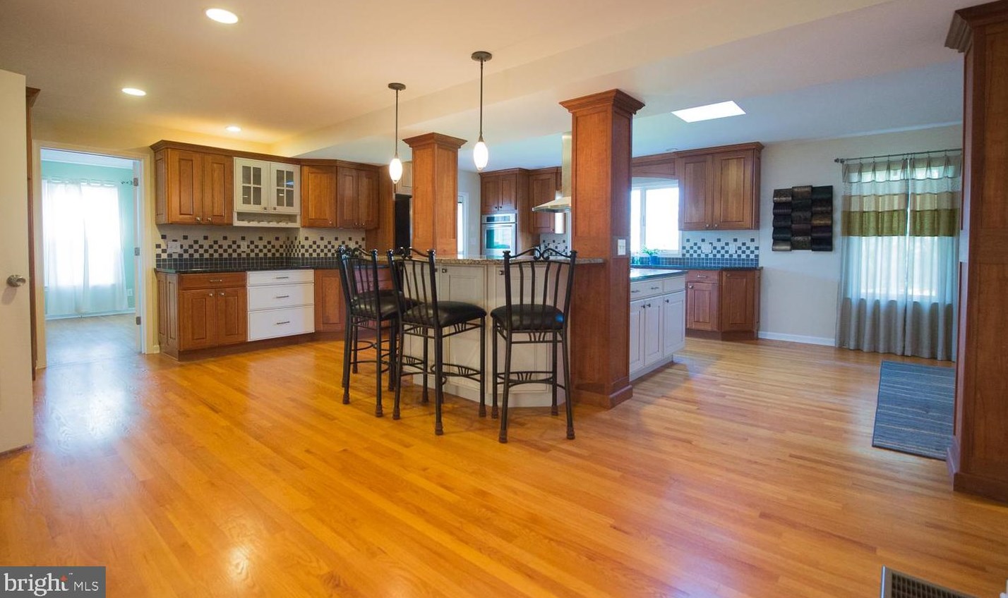 1015 7 St, Emmaus PA 18049-1607 exterior