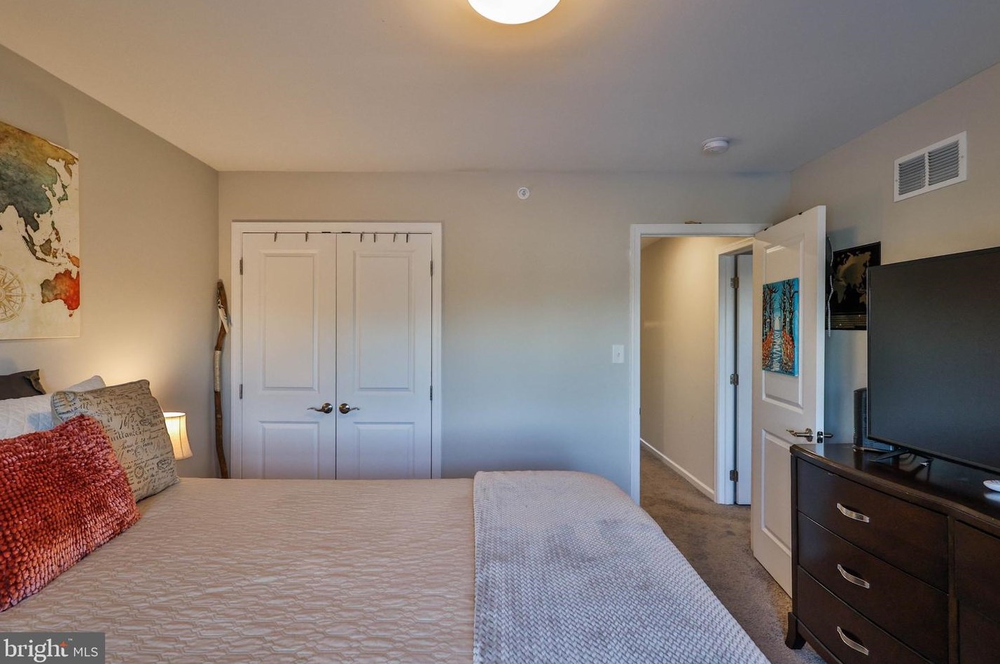 1279 Tilghman St, Emmaus PA  18049-3530 exterior