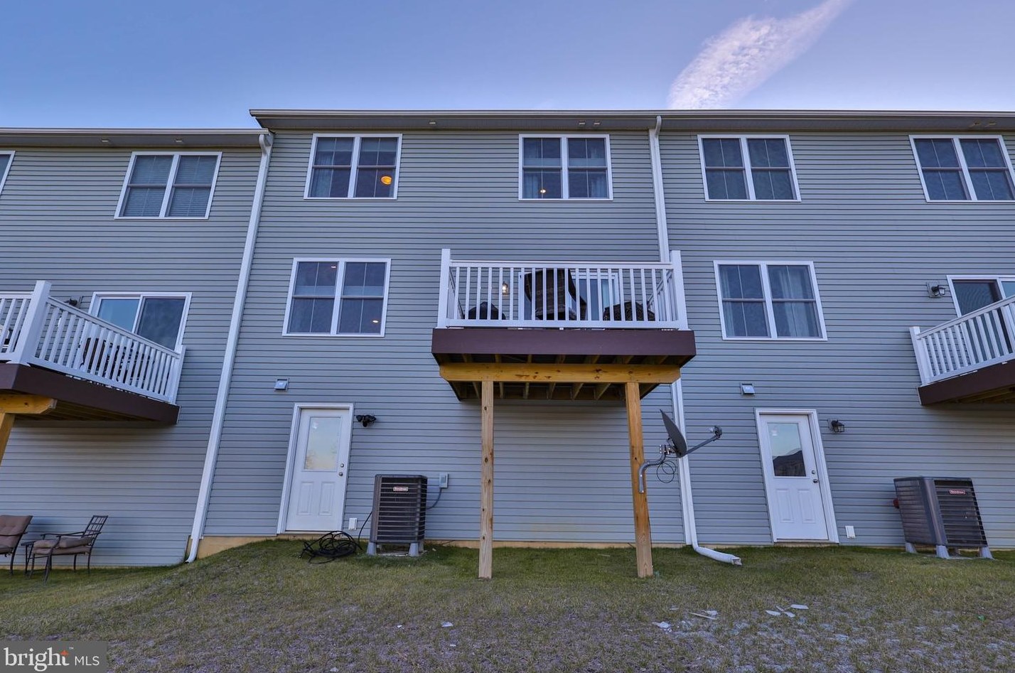 1279 Tilghman St, Emmaus PA  18049-3530 exterior