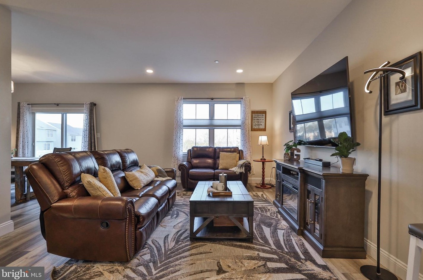 1279 Tilghman St, Emmaus PA  18049-3530 exterior