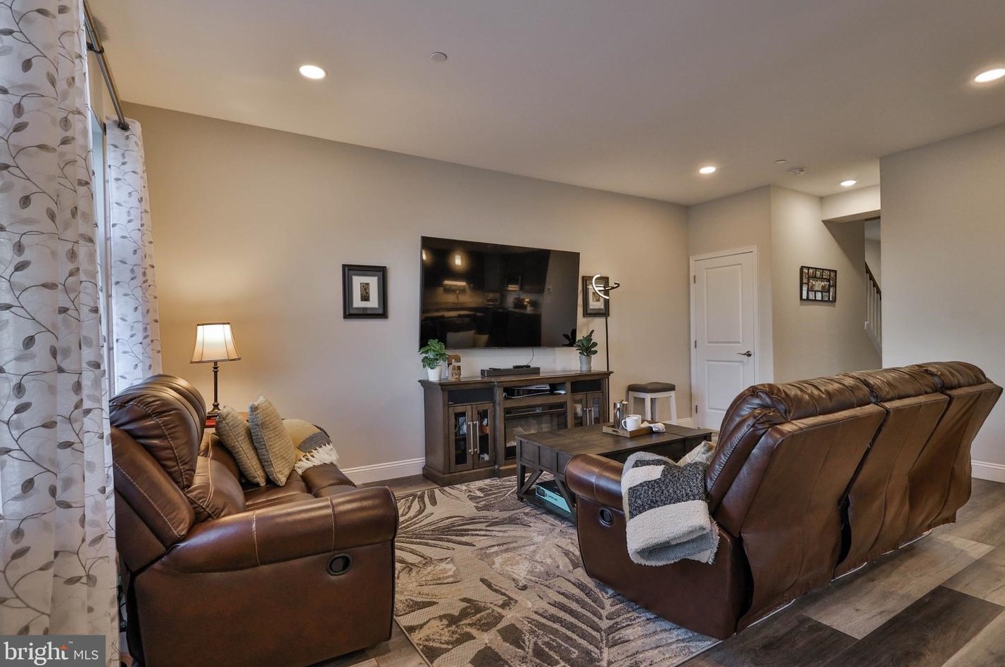 1279 Tilghman St, Emmaus PA  18049-3530 exterior