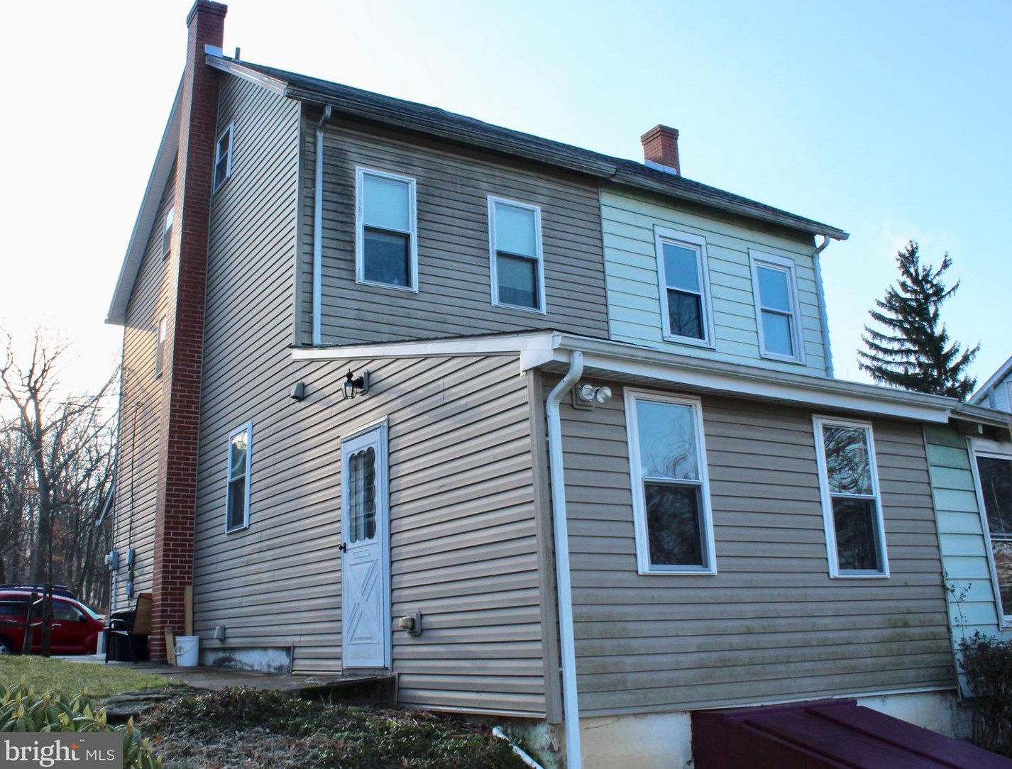 627 Furnace St, Emmaus PA 18049-3603 exterior