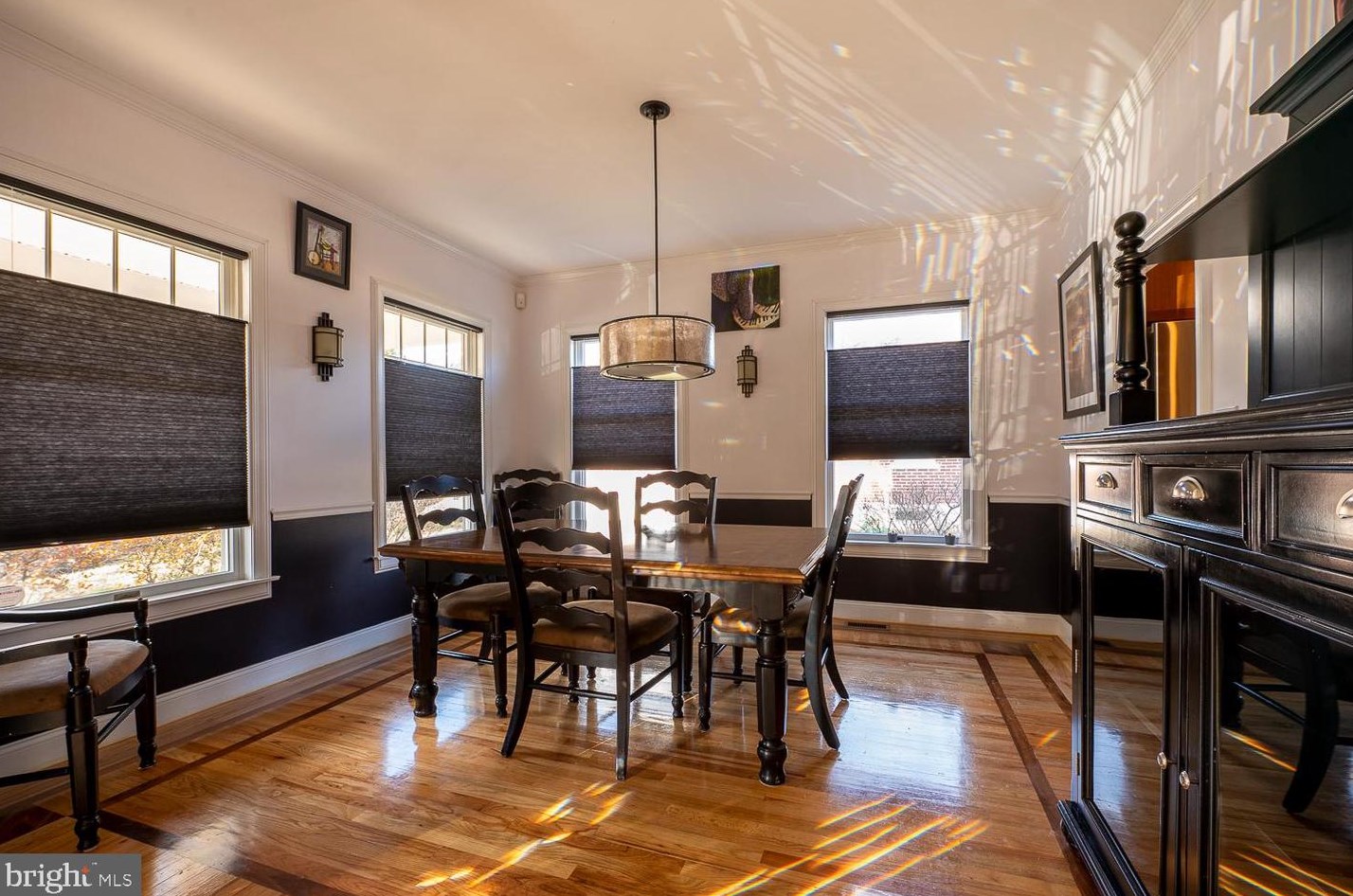 407 2 St, Emmaus PA 18049-3901 exterior