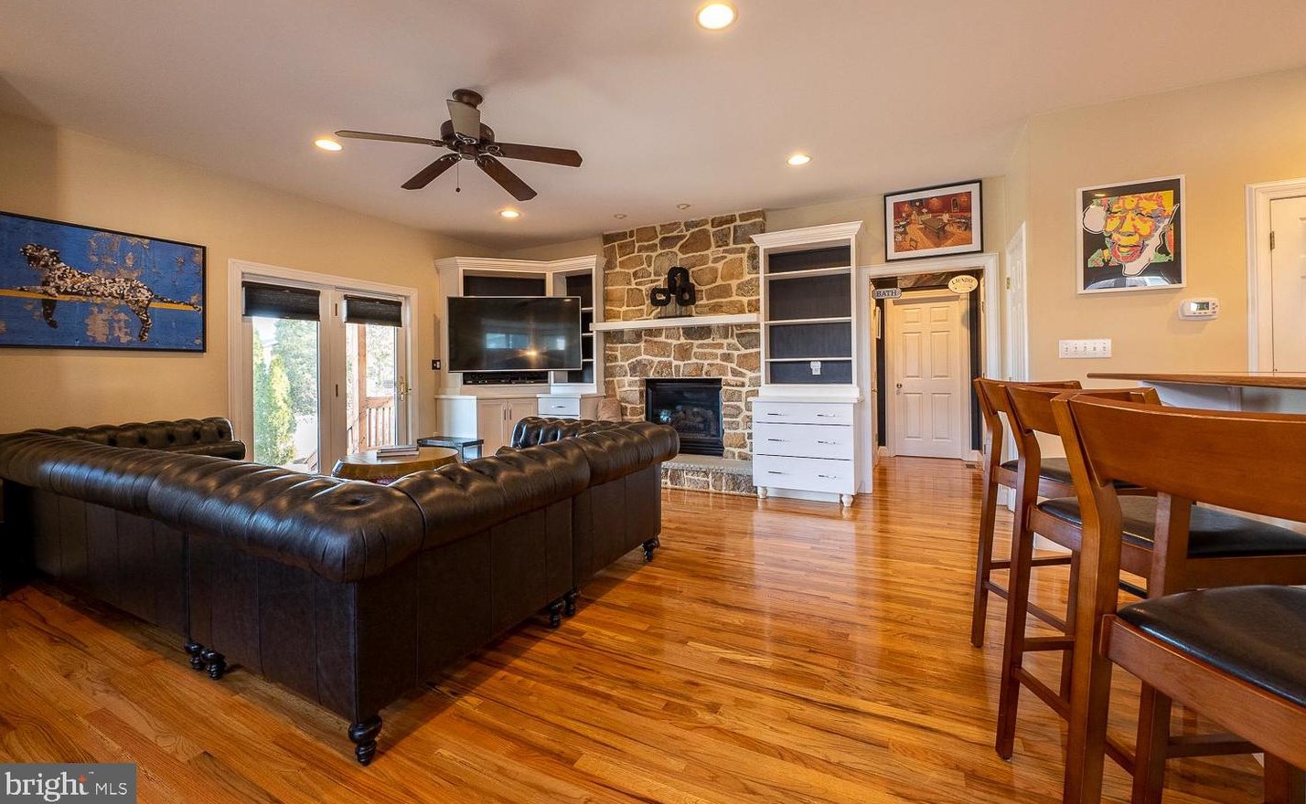 407 2 St, Emmaus PA 18049-3901 exterior