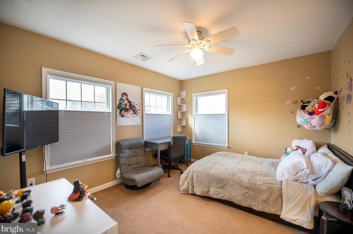 407 2 St, Emmaus PA 18049-3901 exterior